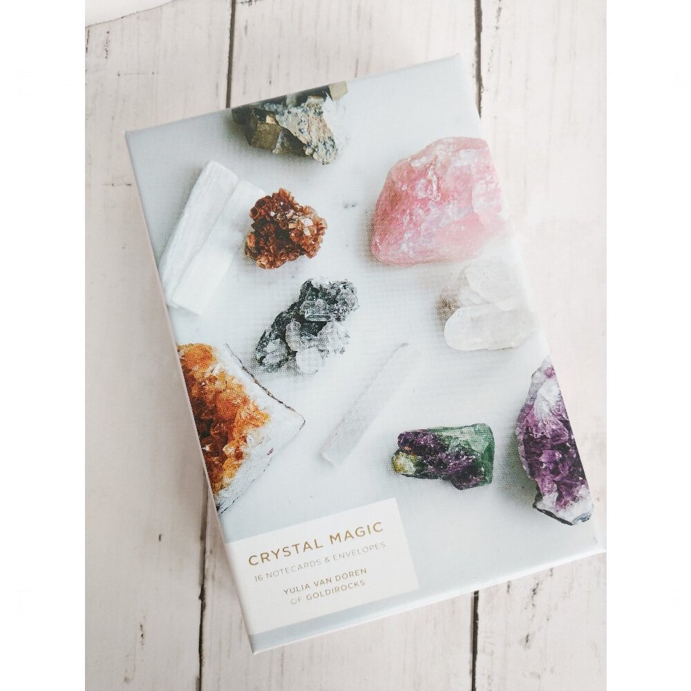 Crystal Magic Notecards Boxed Set: 16 Notecards for Love Strength and Happiness